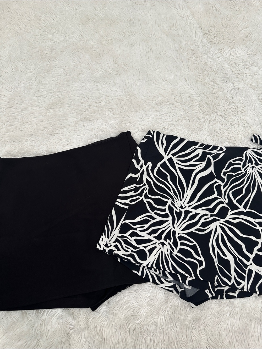 🐝 Bundle of 2 Nine West Skorts Wrap Style Skirt